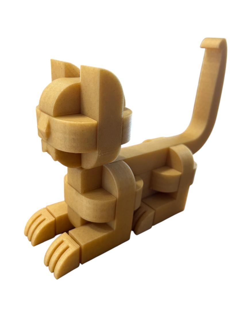 Kato Riposa = chat allongé